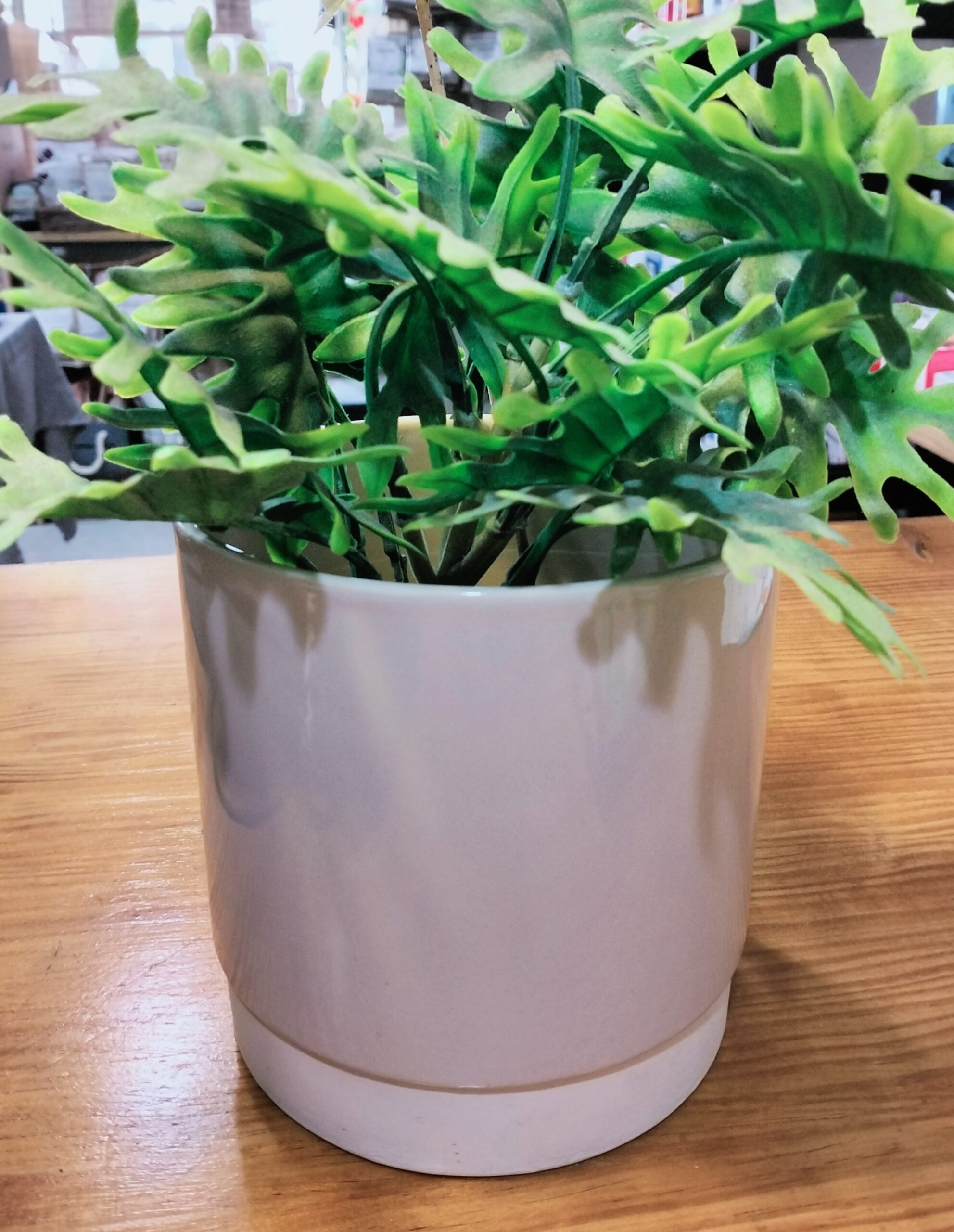 Macetero de Porcelanato Liso 13 cm para flores, plantas y decoración